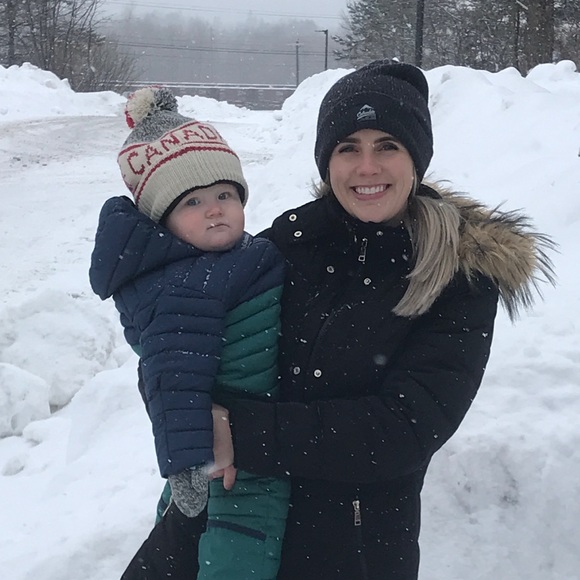 Meet your Posher, Courtney - Picture 1 of 1